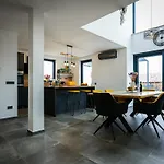 Noel Villa Umag